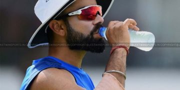Virat Kohli drinking water